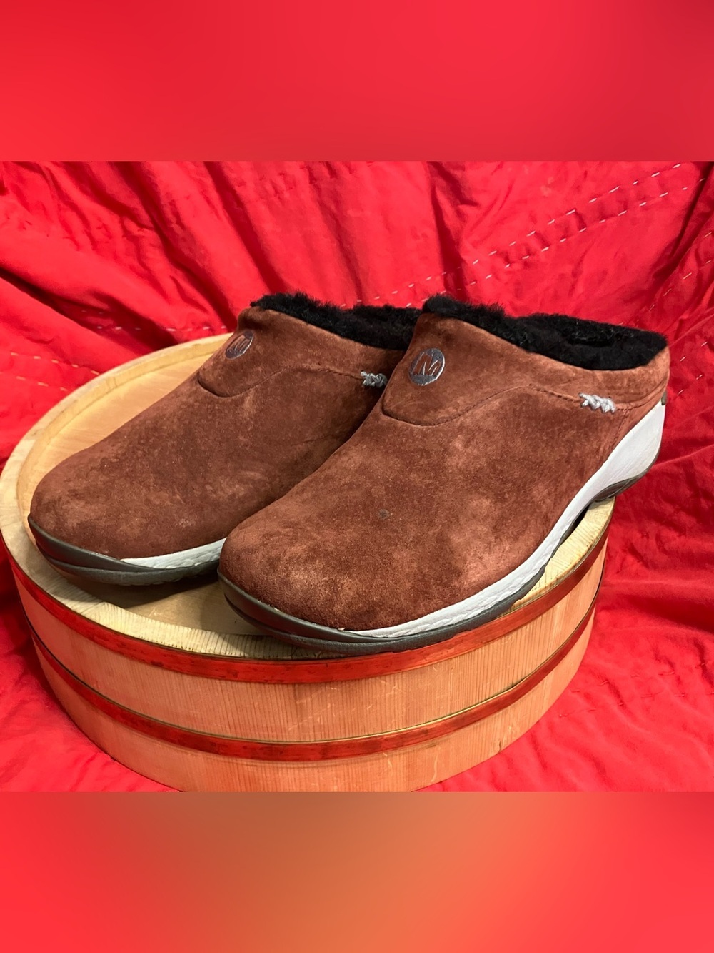 Merrell Encore Ice Mahogany Red Clogs Suede Sheepskin Lined Size 6.5